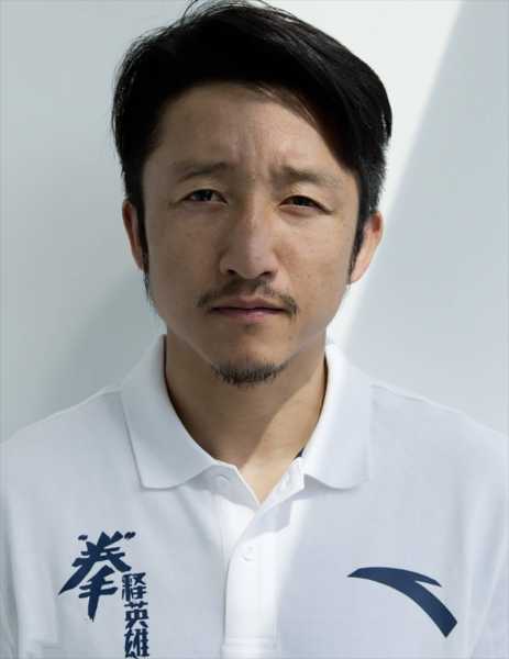 中国拳王邹市明简介