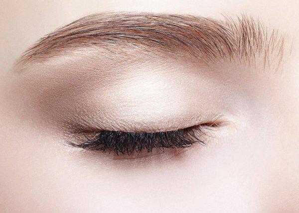 眉毛太浓了怎么变淡