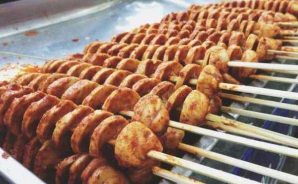 摆地摊做什么小吃好卖