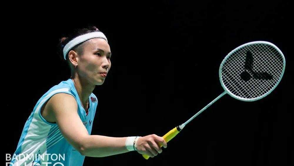 最基本羽毛球握拍姿势