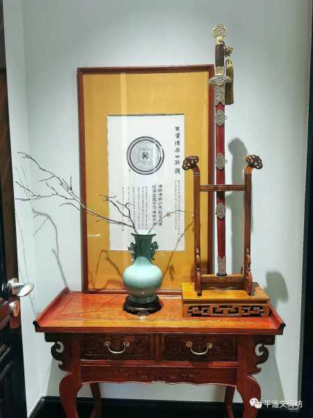 镇宅宝剑适合挂在家里图解