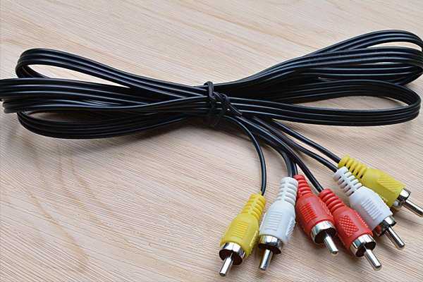 机顶盒和电视机的连接线