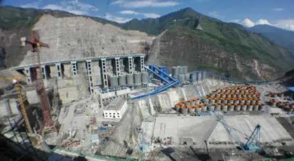 世界上规模最大的水电站是哪个