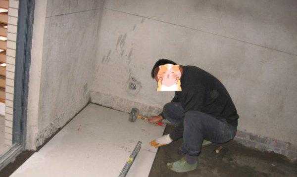 贴地板砖的方法与步骤