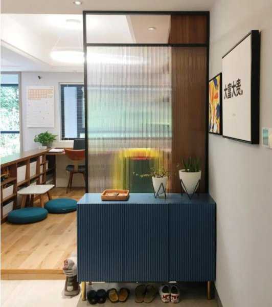 进门就是客厅怎么设计玄关