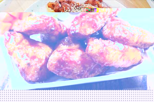 做可乐鸡翅先焯水还是先腌制