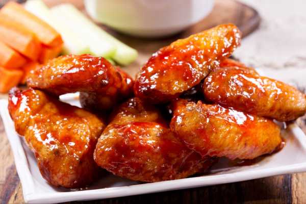 做可乐鸡翅先焯水还是先腌制