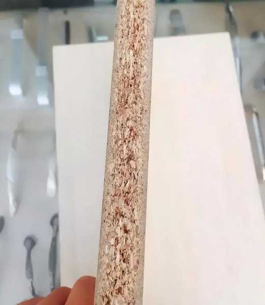 多层实木板和实木颗粒板哪个好