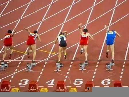 跑步顺时针好还是逆时针好