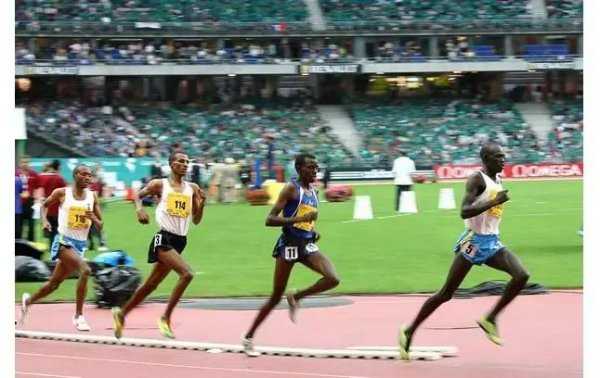 跑步顺时针好还是逆时针好