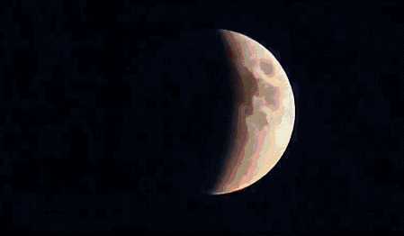 血月降世必有大灾