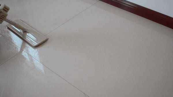 拖地板用什么方法最干净最快