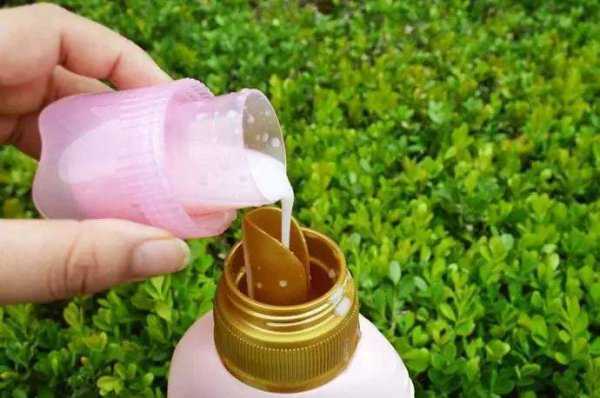 拖地板用什么方法最干净最快