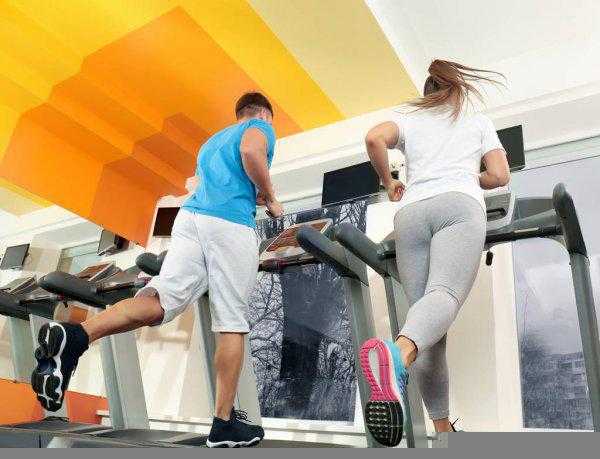 跑步机怎么上油保养