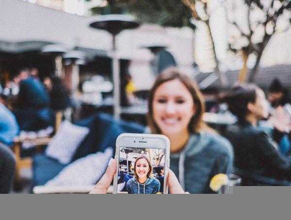 镜子比本人丑还是漂亮