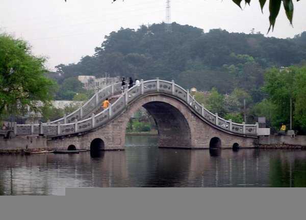 著名的赵州桥在哪