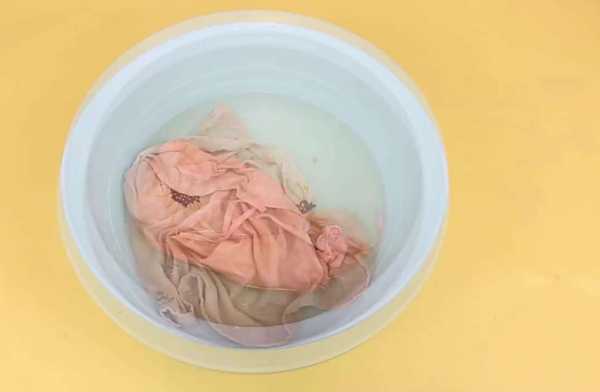 枕巾发黄的汗渍发黄怎么清洗