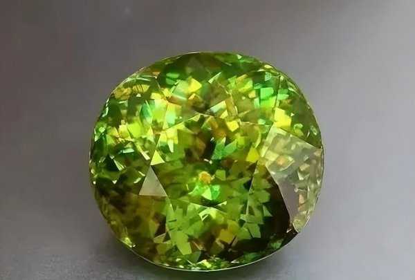 榍石是什么宝石