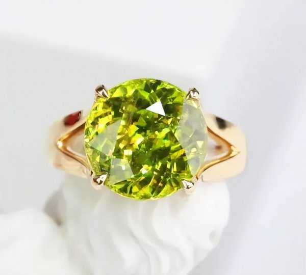 榍石是什么宝石