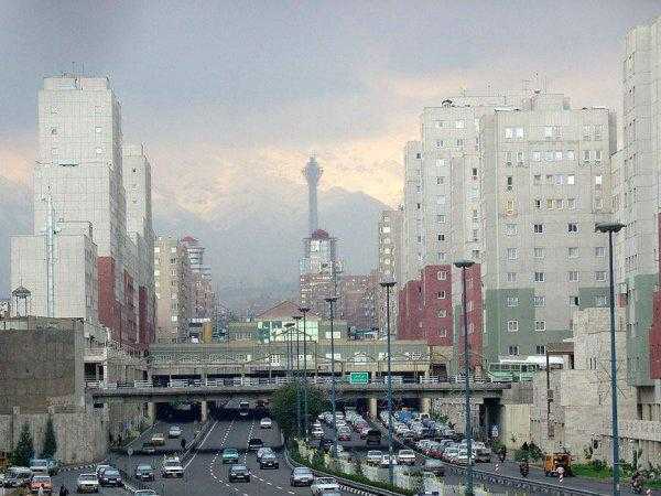 伊朗面积人口各多少