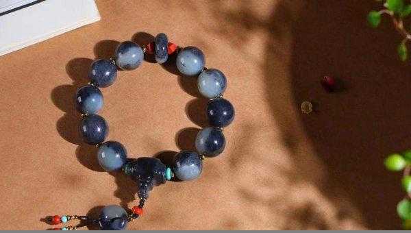 和田玉烟紫值得入手吗