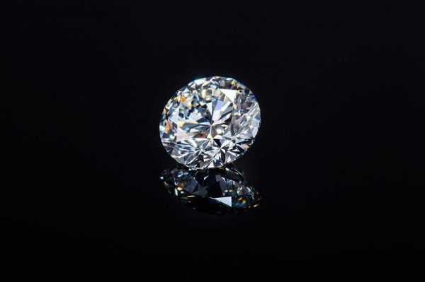 裸钻是什么意思