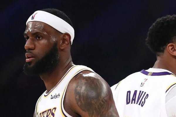 23号球衣是谁穿的