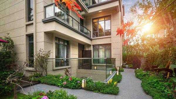 别墅上叠和下叠是什么意思