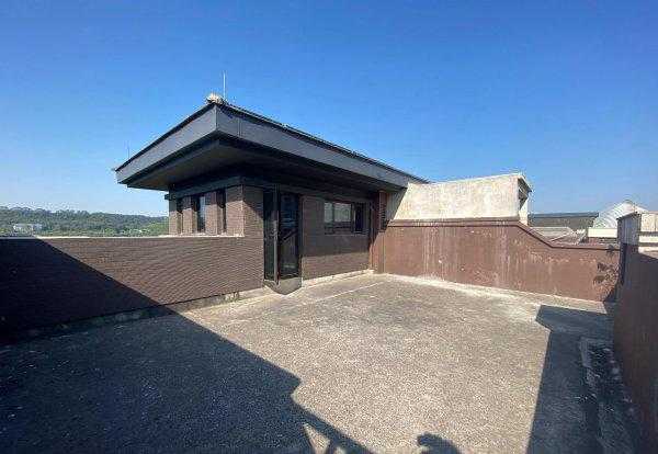 别墅上叠和下叠是什么意思