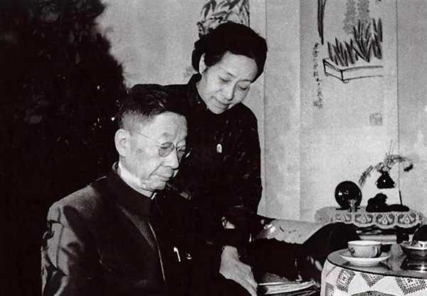 作家老舍活了多少岁