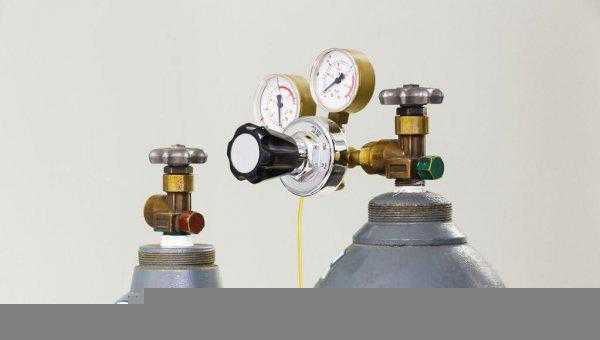 氮气比空气重还是轻