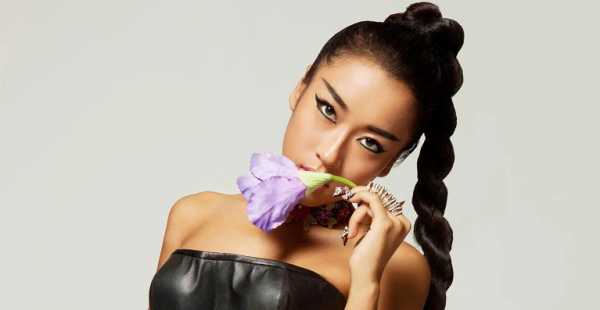 吉克隽逸为什么肤色黑