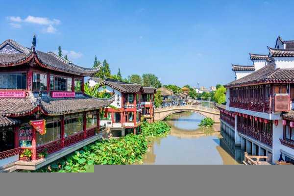 深圳和上海哪个更发达