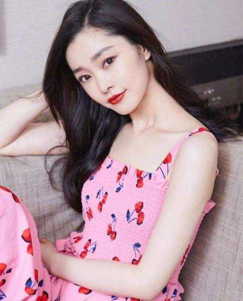 什么人不宜穿碎花裙