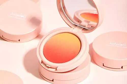 提亮液的使用顺序 提亮液在哪个步骤使用